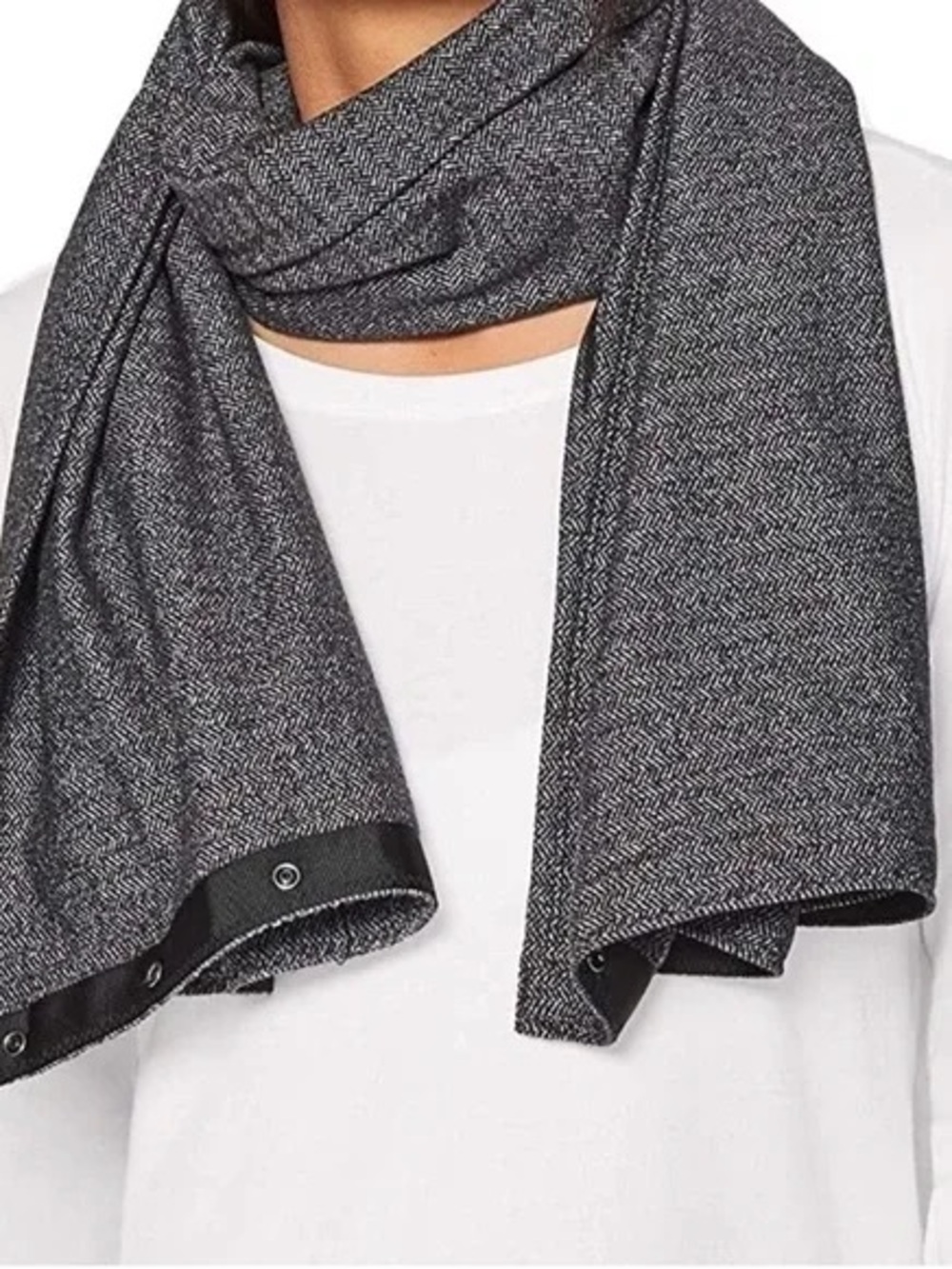 Lululemon Vinyasa Infinity Wrap Scarf in Black Grey Herringbone